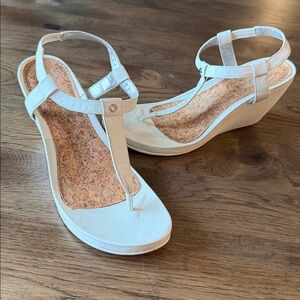 Chaps Womens White 10 open Toe Chunky Heels